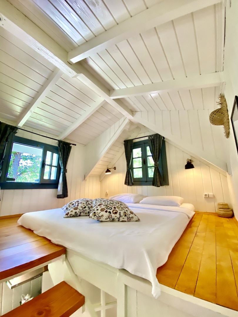 Cute Tiny House with Wonderful Design - Dream Tiny Living