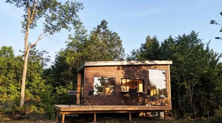 Mica Tiny House by Cabinscape