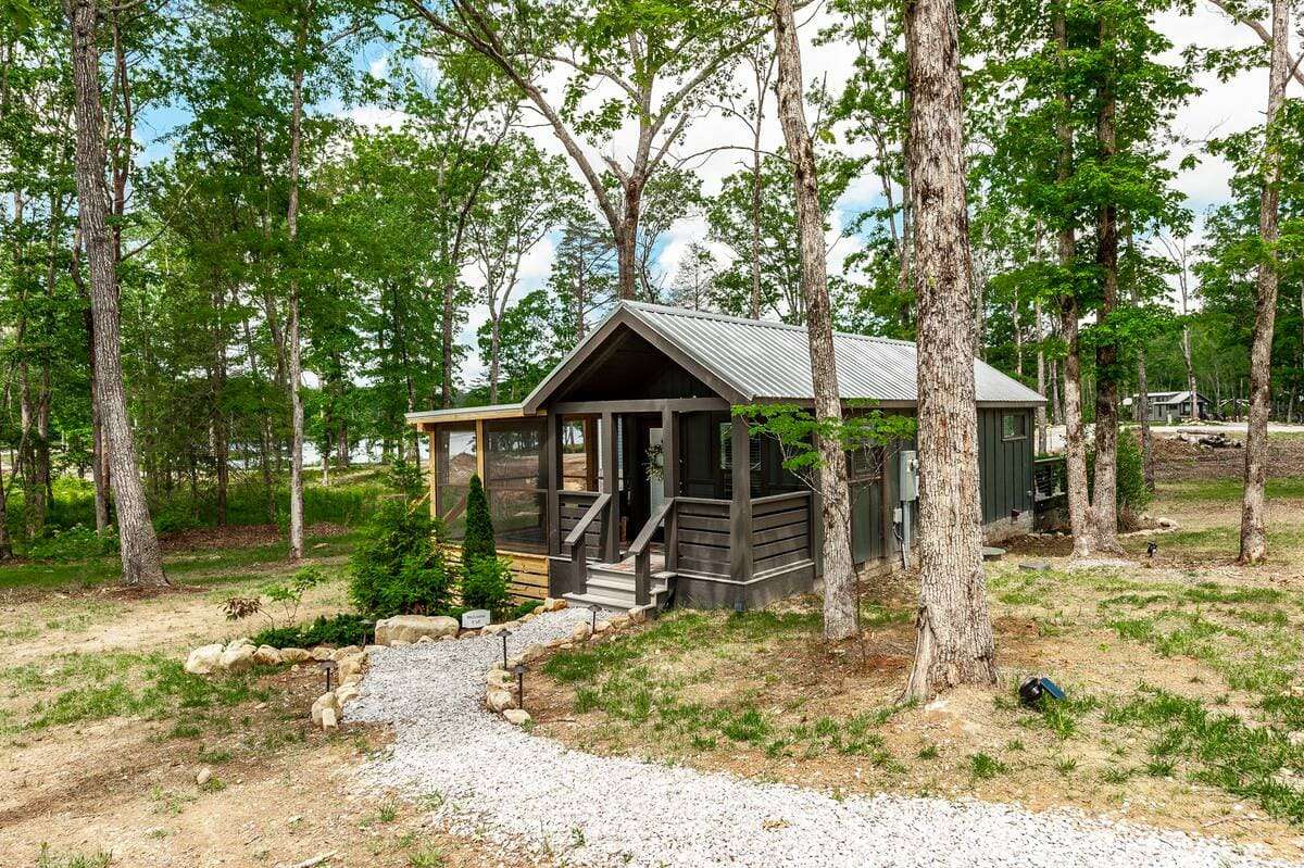 heavensent-tiny-home-with-black-design-dream-tiny-living