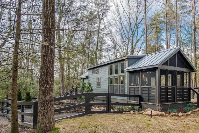 Gorgeous Luxury Tiny Home Community In Southeast Tennessee Dream Tiny   Gorgeous Luxury Tiny Home Community 1 768x516 