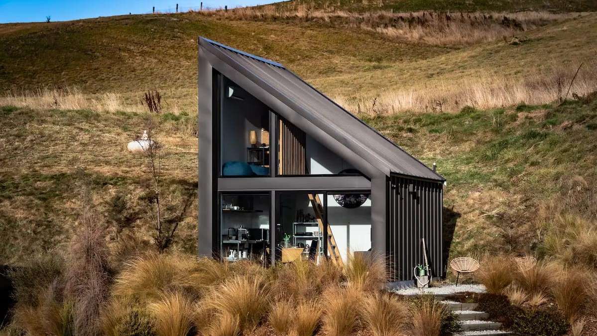 Kiwi Tiny Chalet