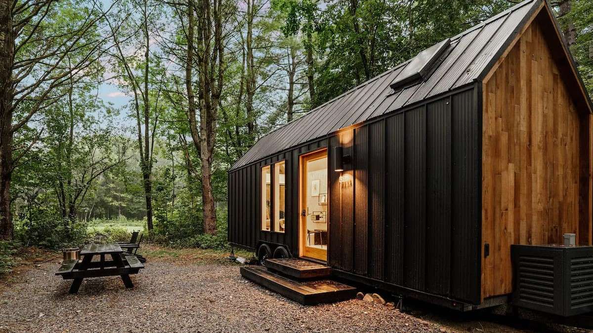 Cabin HYGGE with Magnificent Design